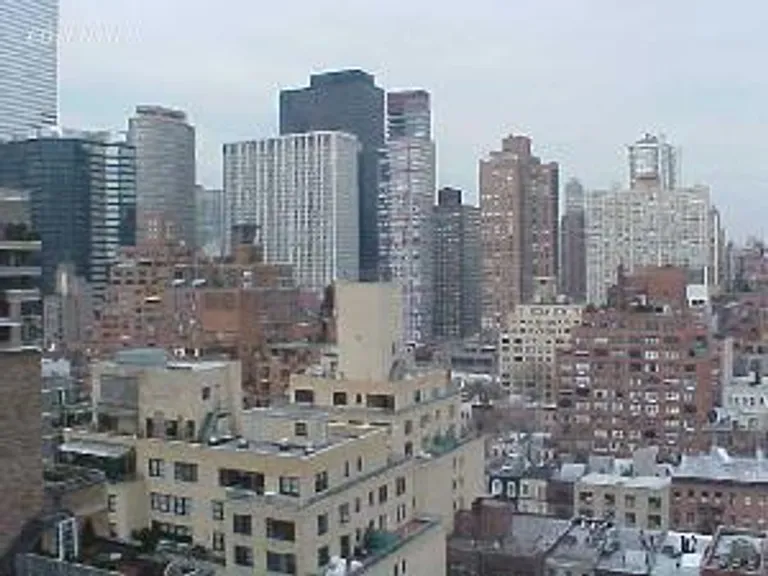 New York City Real Estate | View 100 United Nations Plaza, 19AB | room 2 | View 3