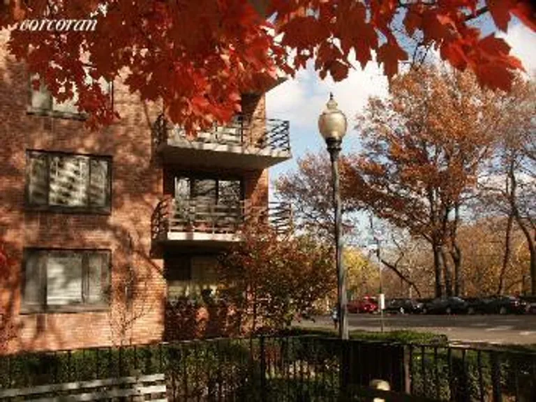 New York City Real Estate | View 400 Central Park West, 3G | room 4 | View 5