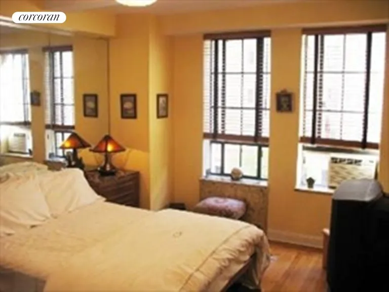 New York City Real Estate | View 340 West 57th Street, 3J | room 1 | View 2