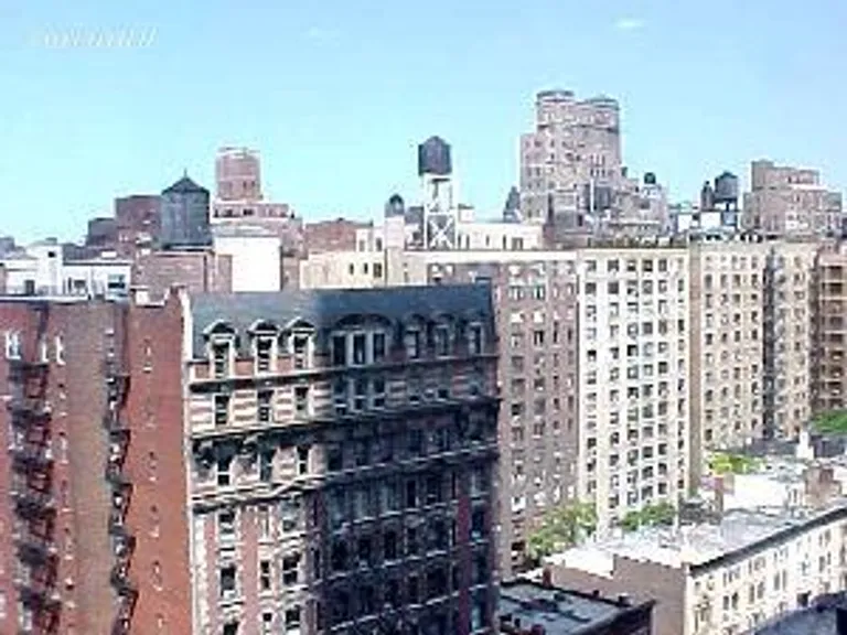 New York City Real Estate | View 220 Riverside Boulevard, 17B | 1 Bed, 1 Bath | View 1