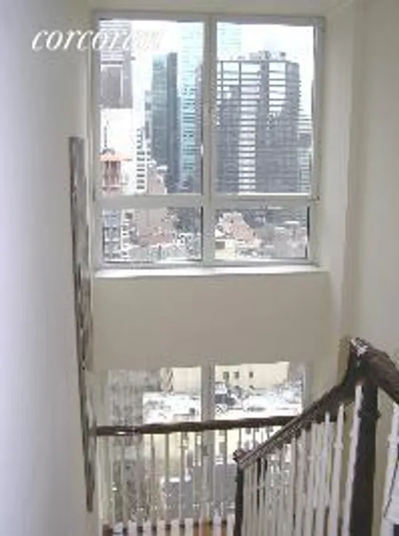 New York City Real Estate | View 351 East 51st Street, PH4A | room 1 | View 2