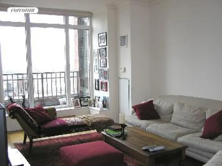 New York City Real Estate | View 351 East 51st Street, PH4A | room 8 | View 9