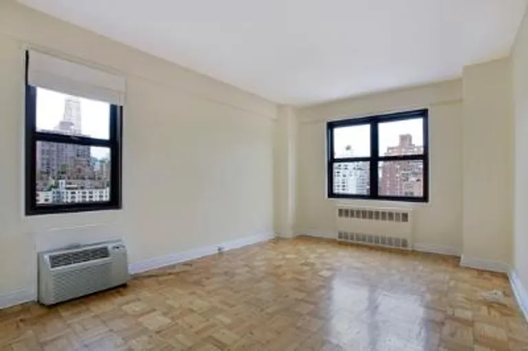 New York City Real Estate | View 240 East 76th Street, 15B | room 2 | View 3