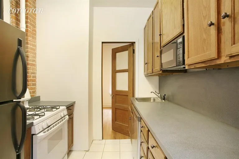 New York City Real Estate | View 161 East 81st Street, 4E | room 1 | View 2