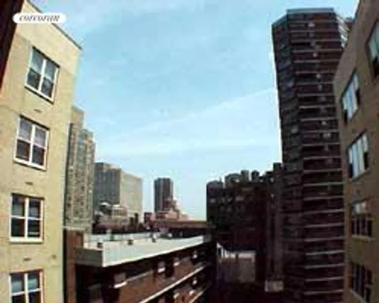 New York City Real Estate | View 305 East 24th Street, 11L | room 4 | View 5