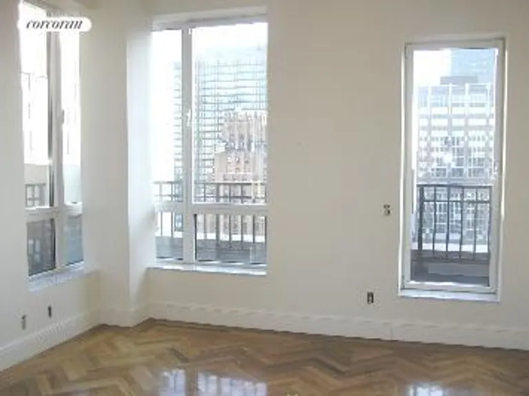 New York City Real Estate | View 351 East 51st Street, PH8 | room 13 | View 14