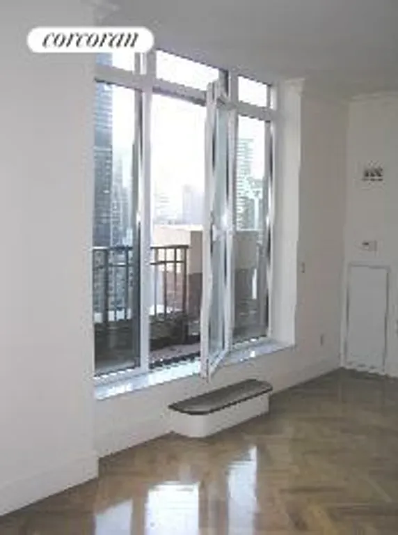 New York City Real Estate | View 351 East 51st Street, PH8 | room 19 | View 20