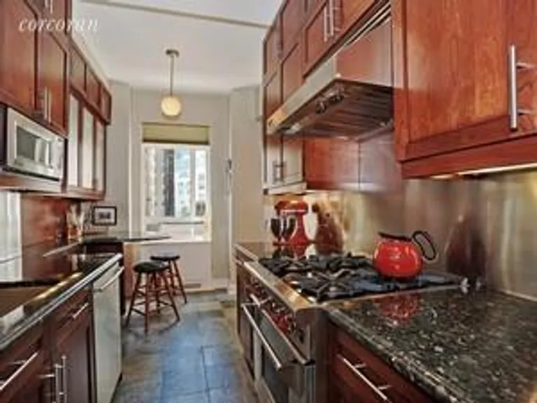 New York City Real Estate | View 25 Central Park West, 3F | room 1 | View 2