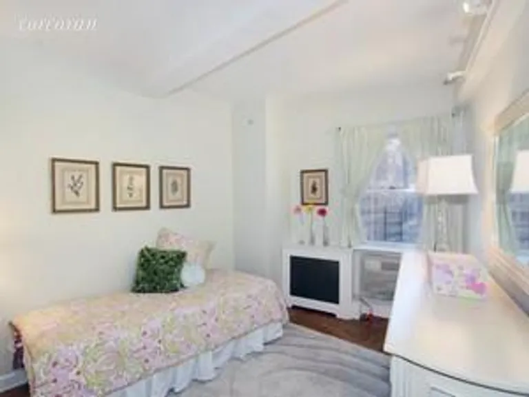 New York City Real Estate | View 2166 Broadway, 7B | room 3 | View 4
