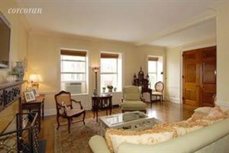 New York City Real Estate | View 260 West Broadway, 4A | 2 Beds, 2 Baths | View 1