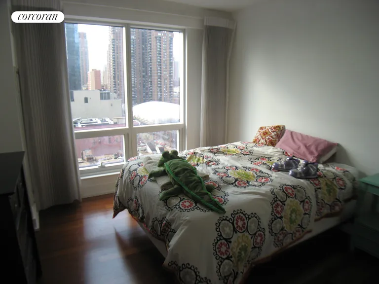 New York City Real Estate | View 350 West 42Nd Street, 10L | room 4 | View 5
