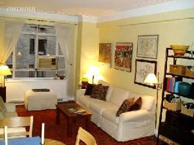 New York City Real Estate | View 25 Central Park West, 5G | 1 Bed, 1 Bath | View 1