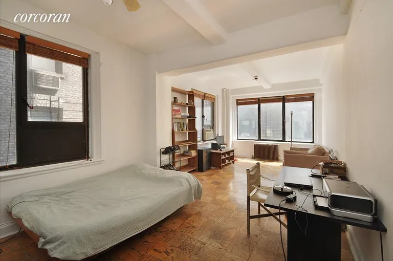New York City Real Estate | View 118 West 72nd Street, 603 | room 1 | View 2
