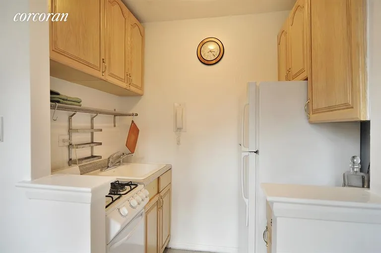 New York City Real Estate | View 175 West 13th Street, 6G | Kitchen | View 2