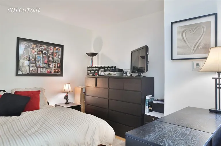 New York City Real Estate | View 205 East 85th Street, 14M | Studio | View 2