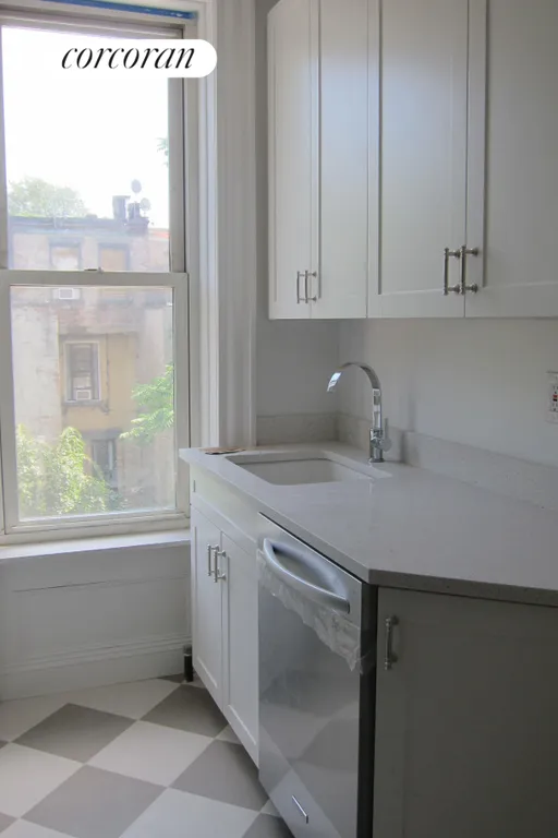 New York City Real Estate | View 208 Jefferson Avenue, 3 | room 1 | View 2