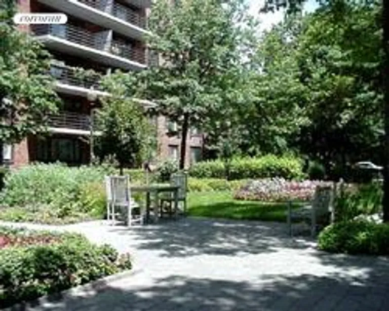 New York City Real Estate | View 400 Central Park West, 1L | Garden setting | View 7