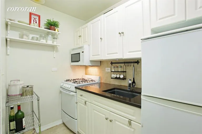 New York City Real Estate | View 195 Willoughby Avenue, 509 | Kitchen | View 2