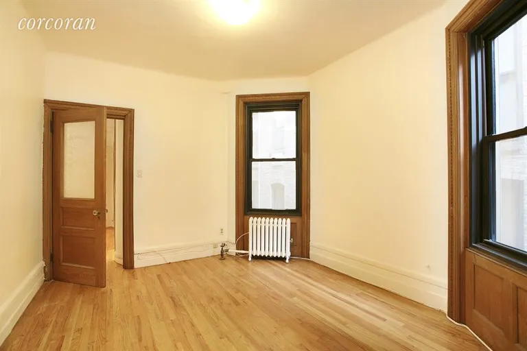 New York City Real Estate | View 161 East 81st Street, 4W | room 2 | View 3