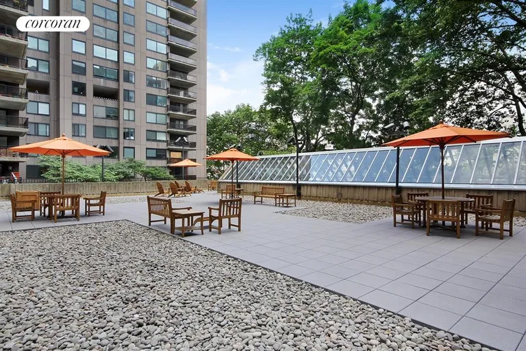 New York City Real Estate | View 531 Main Street, 1012 | Patio | View 7