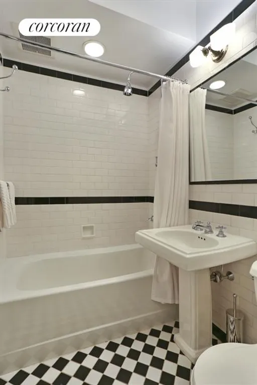 New York City Real Estate | View 65 Central Park West, 10E | Bathroom | View 10
