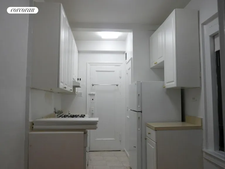 New York City Real Estate | View 133 West 71st Street, 3B | eat in kitchen | View 5