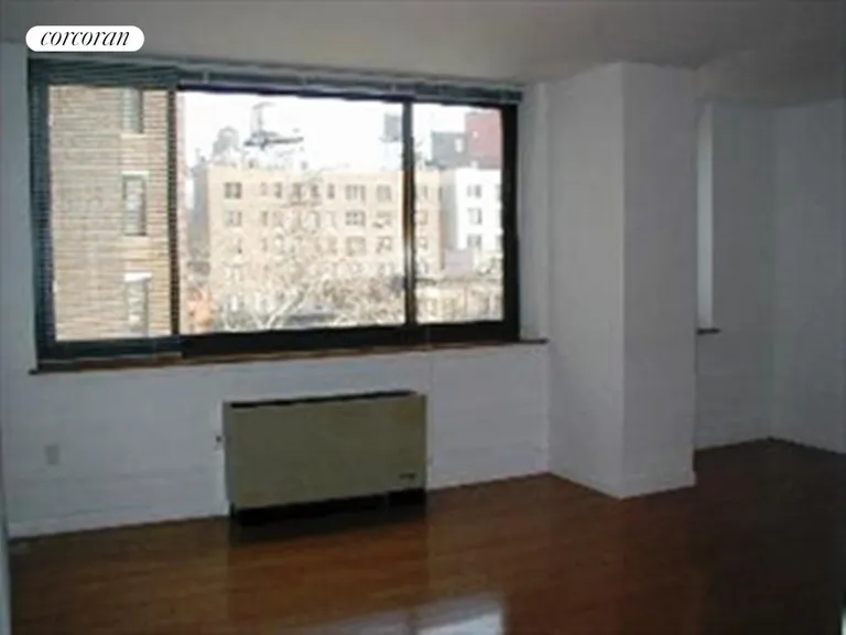 New York City Real Estate | View 2000 Broadway, 6B | room 3 | View 4