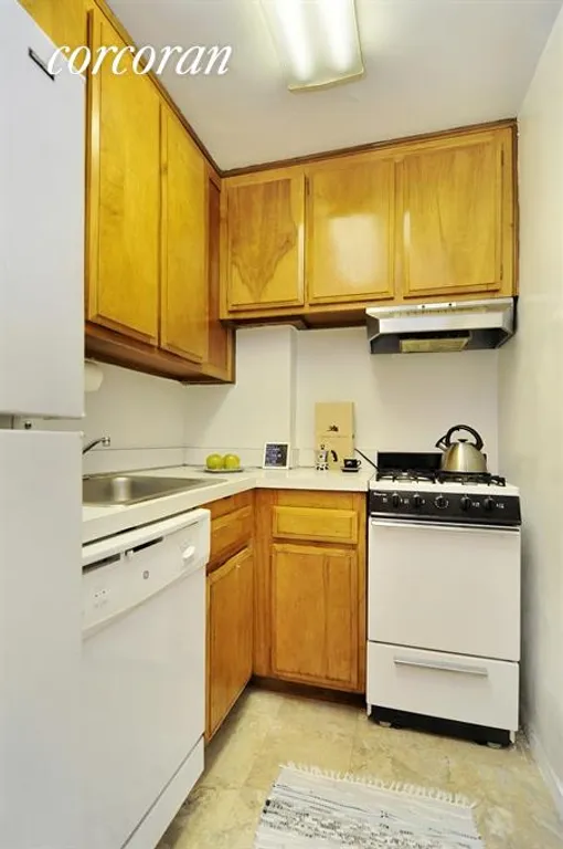 New York City Real Estate | View 7 East 14th Street, 425 | Kitchen | View 2