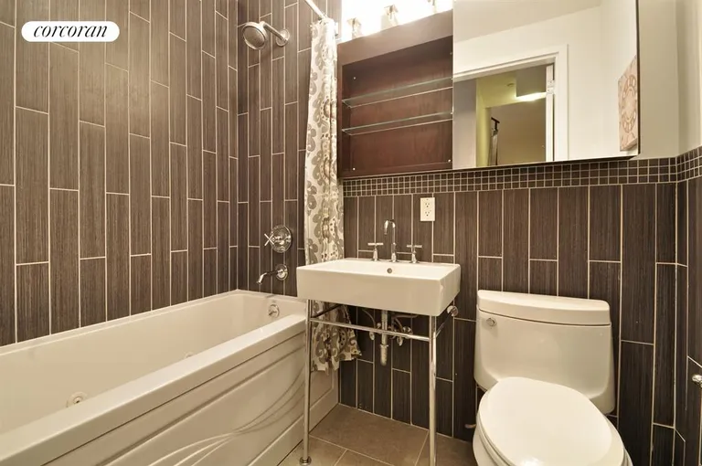 New York City Real Estate | View 264 Cumberland Street, 12 | 2nd Bathroom | View 7