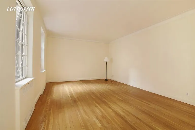 New York City Real Estate | View 29 West 65th Street, 5E | Living Room | View 2