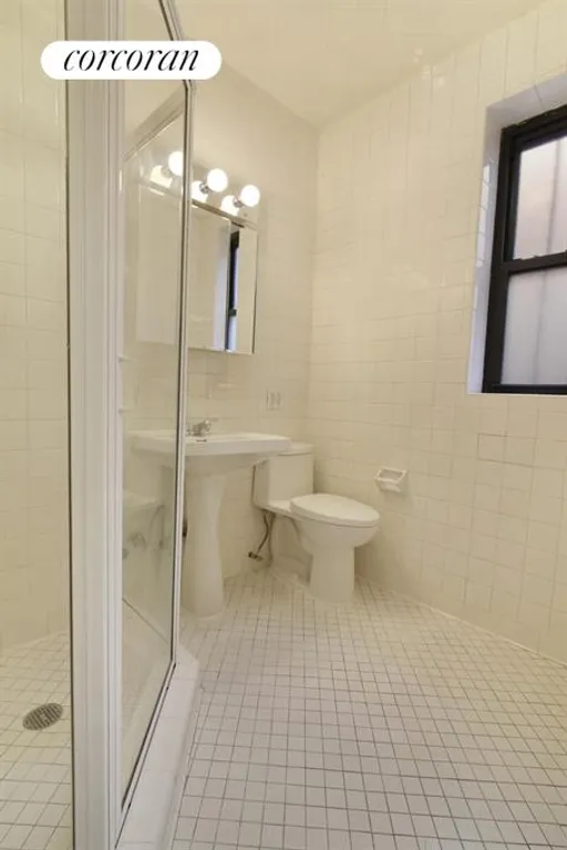 New York City Real Estate | View 29 West 65th Street, 5E | Bathroom | View 4