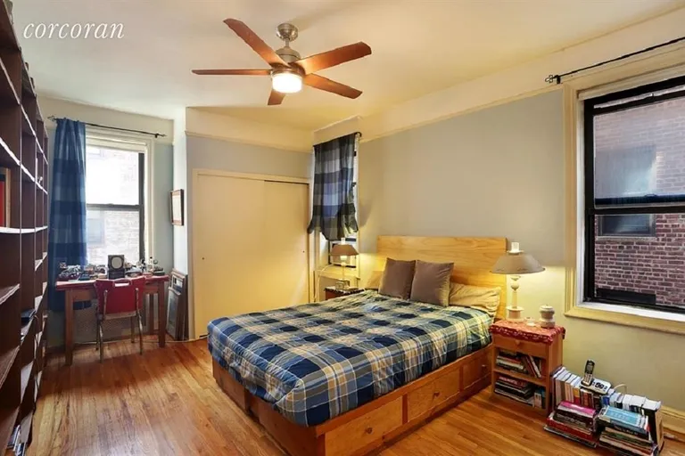 New York City Real Estate | View 81 Ocean Parkway, 4E | room 2 | View 3