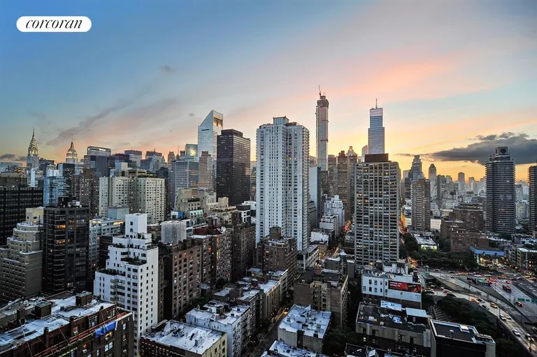 New York City Real Estate | View 418 East 59th Street, 30B | West Views | View 3