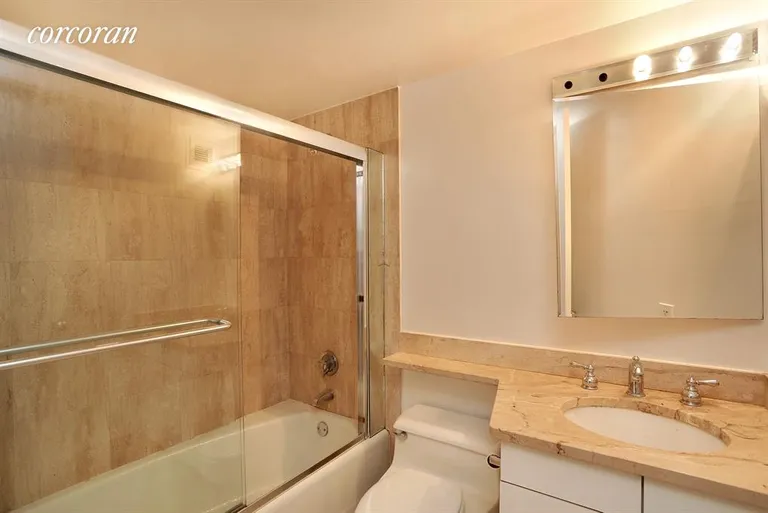 New York City Real Estate | View 2000 Broadway, 4C | Bathroom | View 4