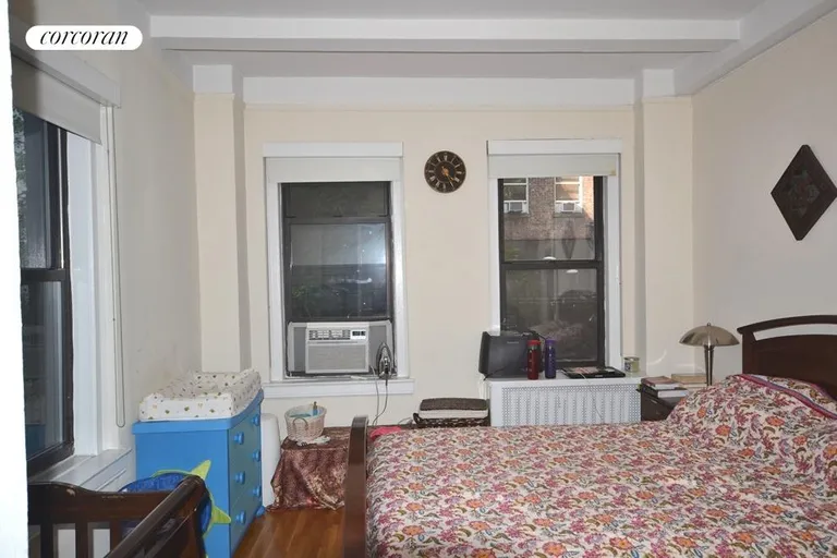 New York City Real Estate | View 133 West 71st Street, 3C | room 4 | View 5