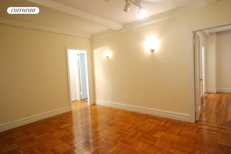 New York City Real Estate | View 133 West 71st Street, 3C | room 3 | View 4
