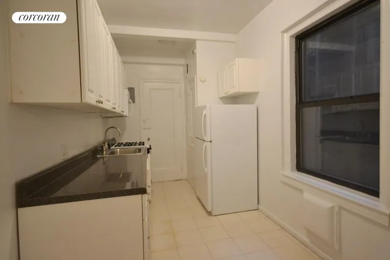 New York City Real Estate | View 133 West 71st Street, 3C | room 9 | View 10