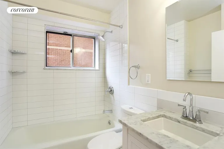 New York City Real Estate | View 420 East 58th Street, 14C | Bathroom | View 4