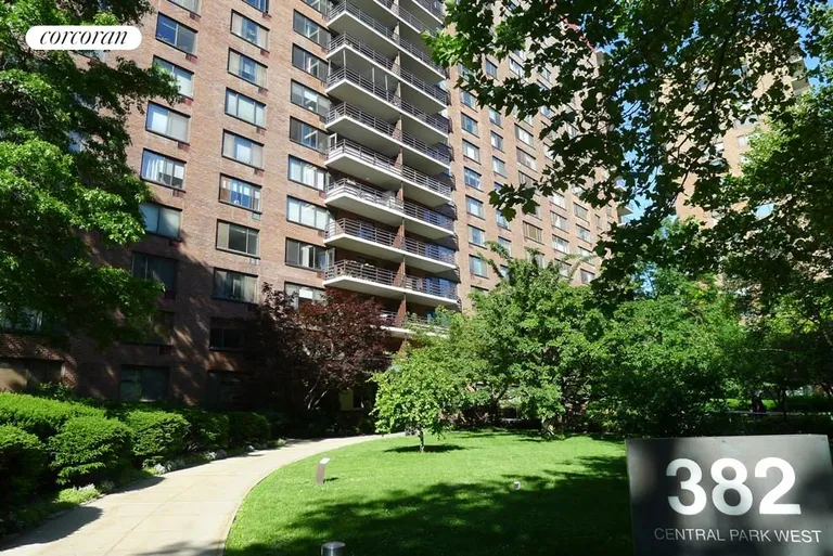 New York City Real Estate | View 382 Central Park West, 4F | Beautiful landscaped grounds | View 4