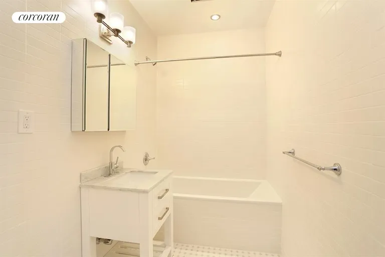 New York City Real Estate | View 116 East 91st Street, 5 | Master Bathroom | View 4
