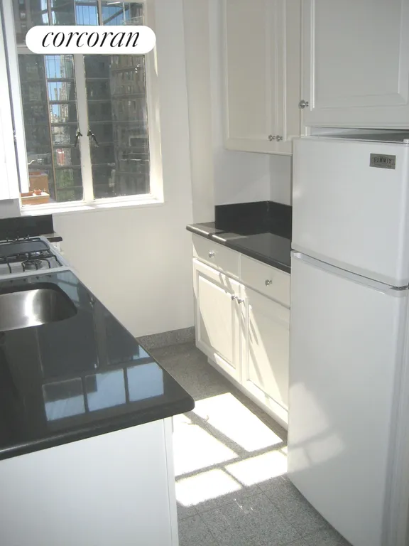New York City Real Estate | View 240 Central Park South, 18G | room 3 | View 4