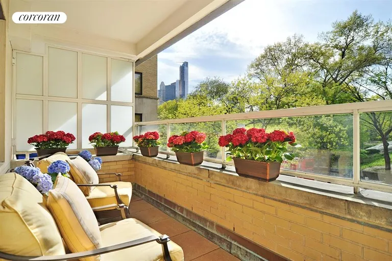 New York City Real Estate | View 860 Fifth Avenue, 3A | Private terrace  | View 3