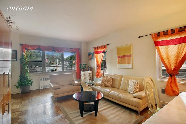 New York City Real Estate | View 10 Plaza Street East, 2A | 2 Beds, 2 Baths | View 1