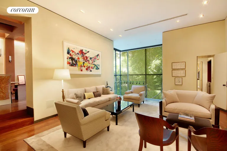 New York City Real Estate | View 157 East 70th Street | room 2 | View 3