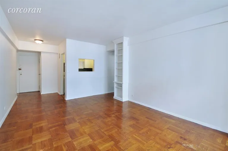 New York City Real Estate | View 11 East 87th Street, 11A | Living Room | View 2