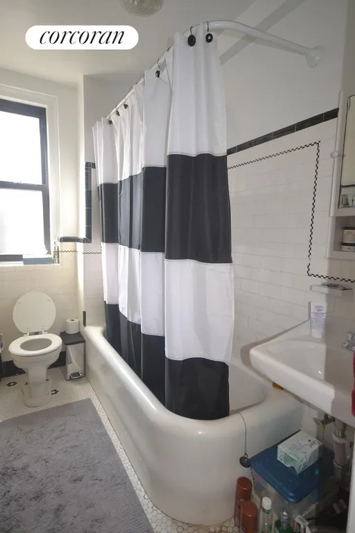 New York City Real Estate | View 201 West 77th Street, 17G | windowed bathroom | View 6