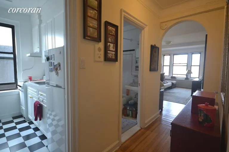 New York City Real Estate | View 201 West 77th Street, 17G | Separate kitchen and bathroom | View 2