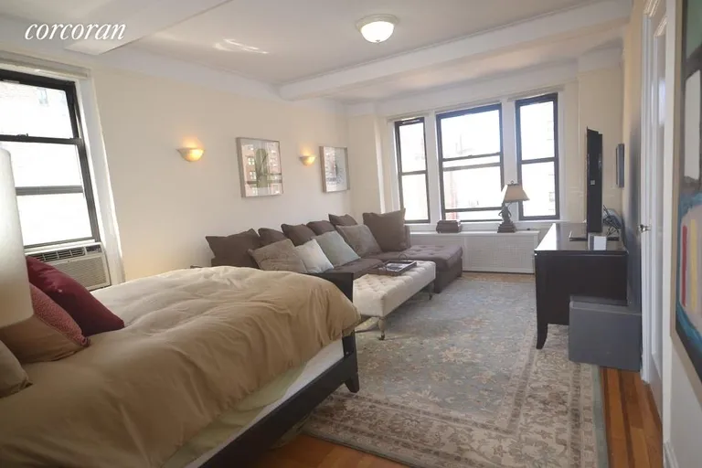 New York City Real Estate | View 201 West 77th Street, 17G | Giant corner room | View 3