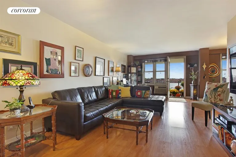 New York City Real Estate | View 370 Ocean Parkway, 8K | 1.5 Beds, 1 Bath | View 1