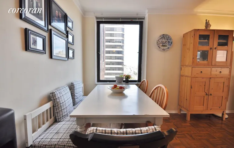 New York City Real Estate | View 1601 Third Avenue, 19H | room 2 | View 3